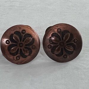Vintage Small Copper Hammered Screw On Earrings
